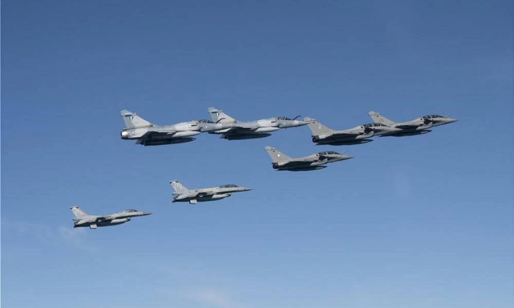 Οι τέσσερις Έλληνες ιπτάμενοι μέσα στα κόκπιτ των Rafale